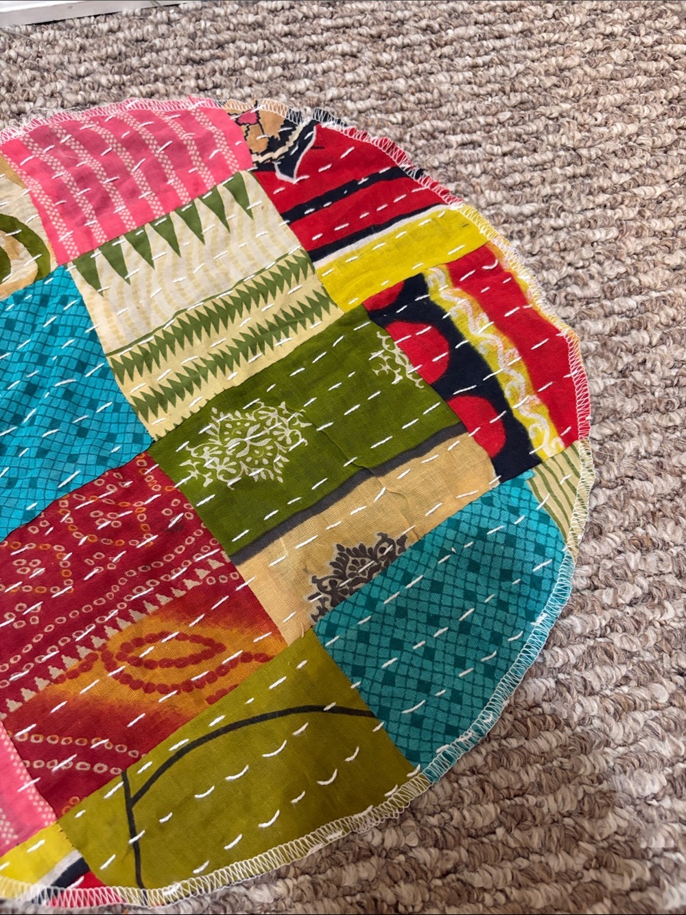 Colorful Patchwork Round Mat - Picture 4 of 5